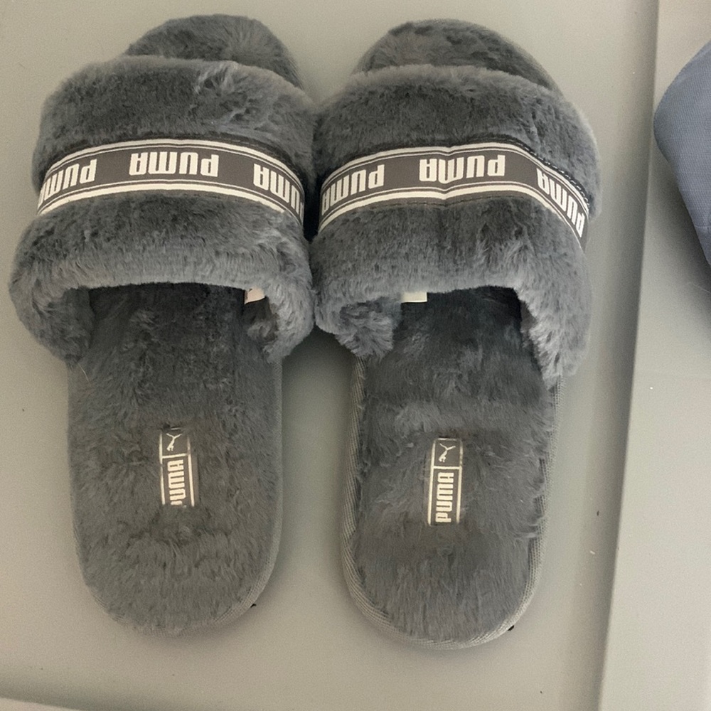 Puma slippers